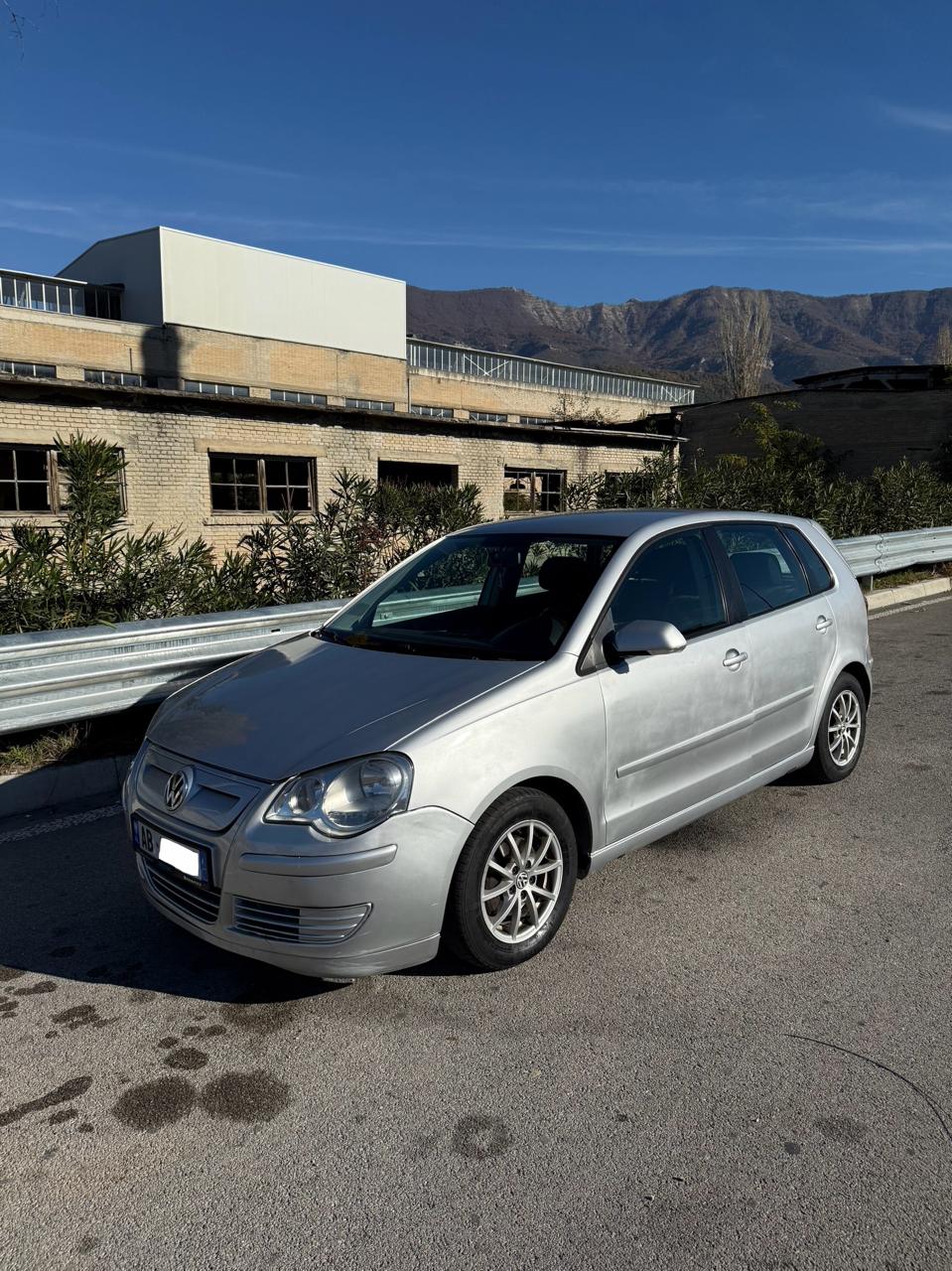 VW POLO