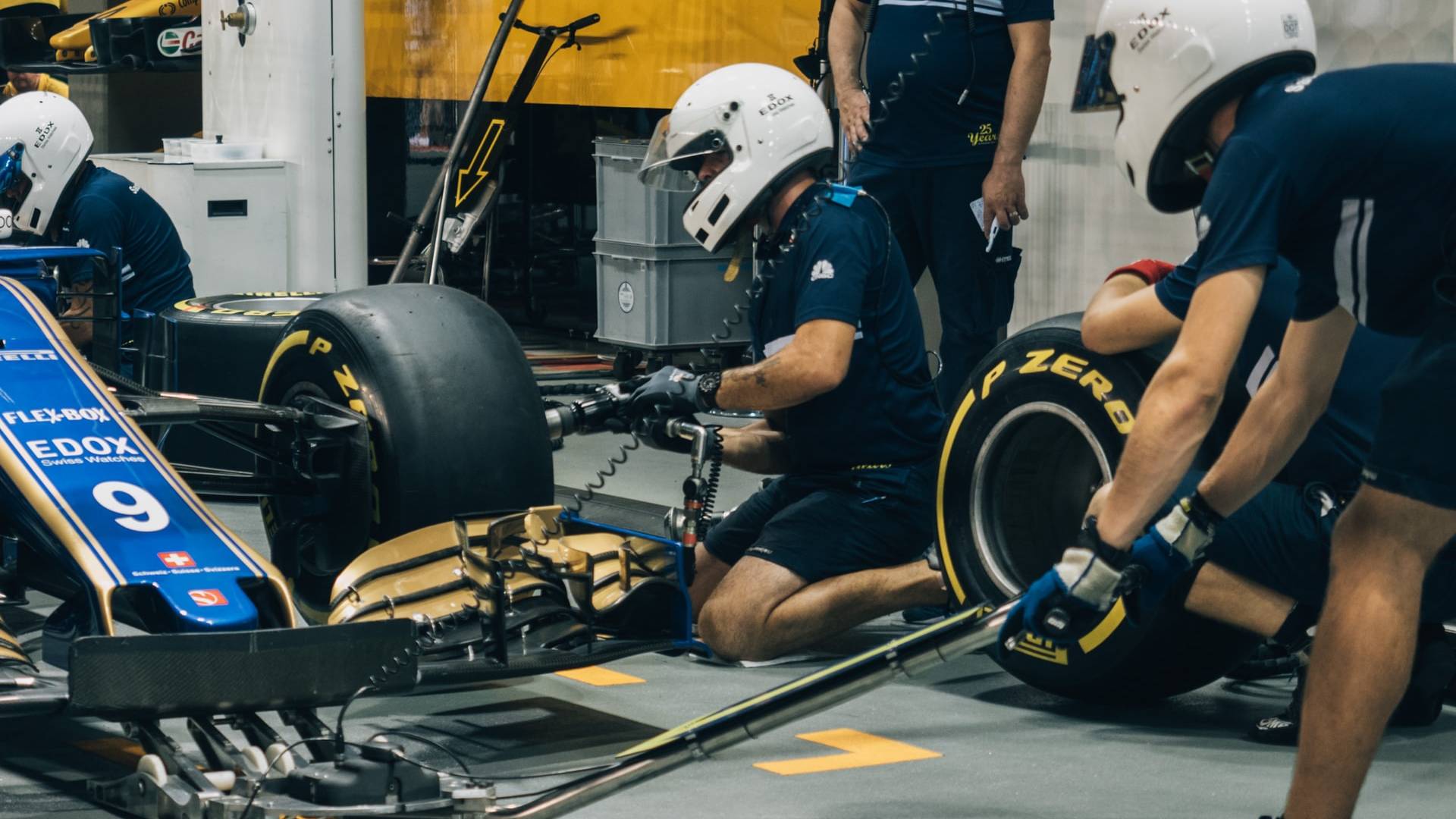 4 Signs Your Car Needs Suspension Repair